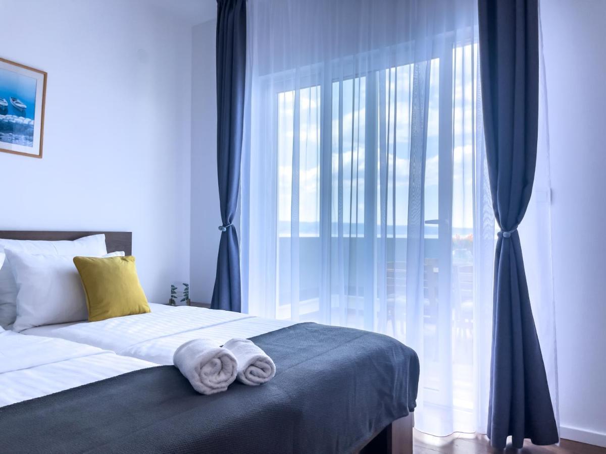 Apartments Goro Podstrana Ngoại thất bức ảnh