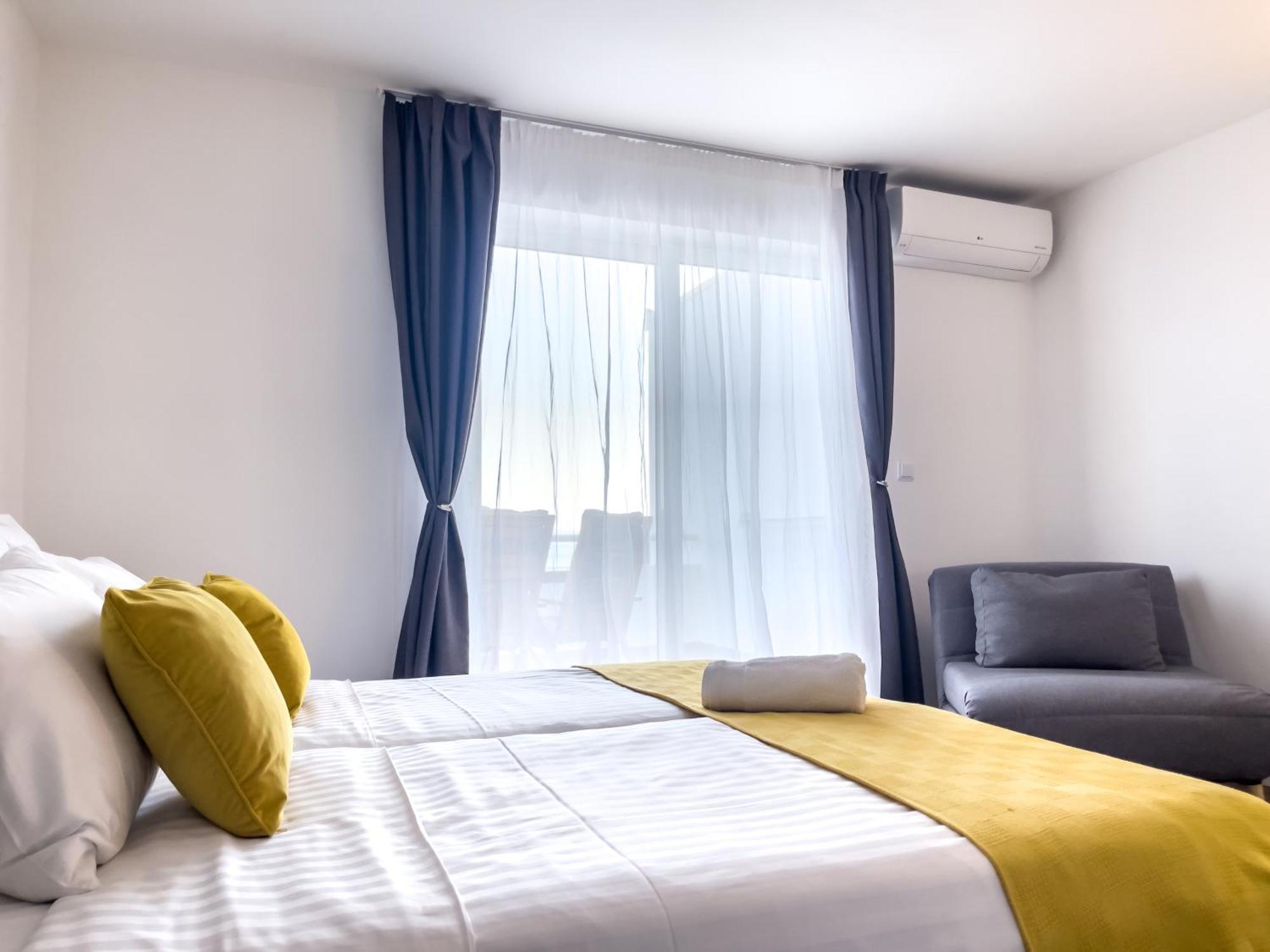 Apartments Goro Podstrana Ngoại thất bức ảnh